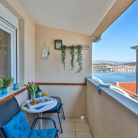 Apartment Glavica トロギール エクステリア 写真